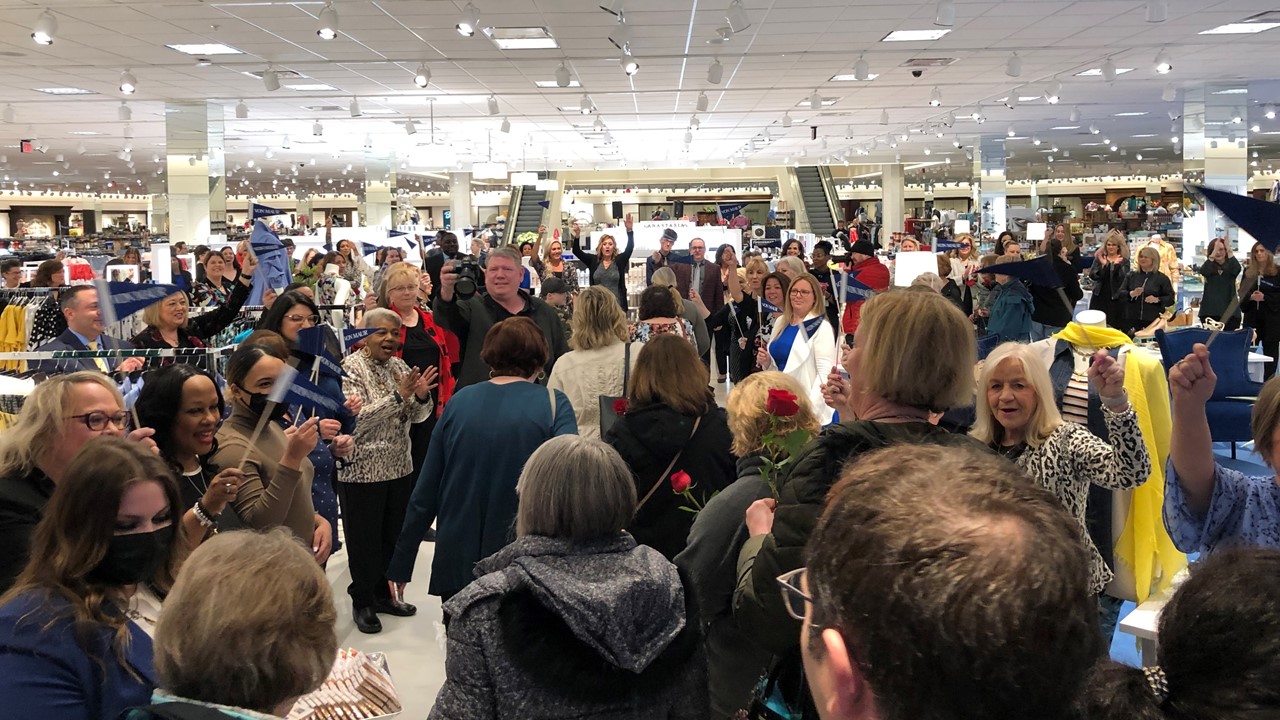 VON MAUR TO HOST GRAND OPENING OF ROCHESTER HILLS, MICH., LOCATION - MR  Magazine